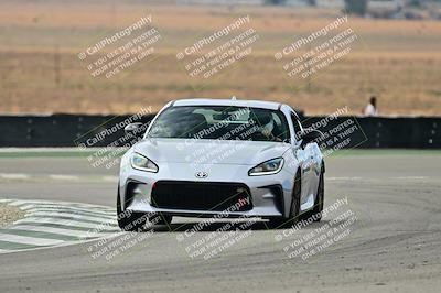 media/Sep-27-2025-Speed Ventures (Sat) [[6606706ef0]]/Purple group/Turn 6/